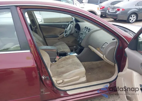 2010 Nissan Altima 2.5 S z USA, uszkodzony, nr VIN 1N4AL2AP3AC168238